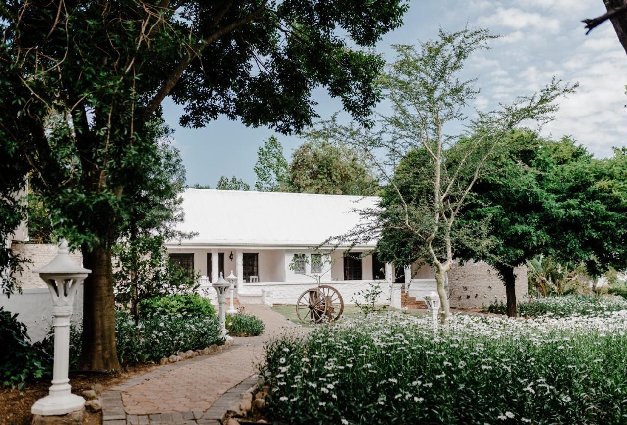 De Opstal Country Lodge Oudtshoorn Eksteriør billede