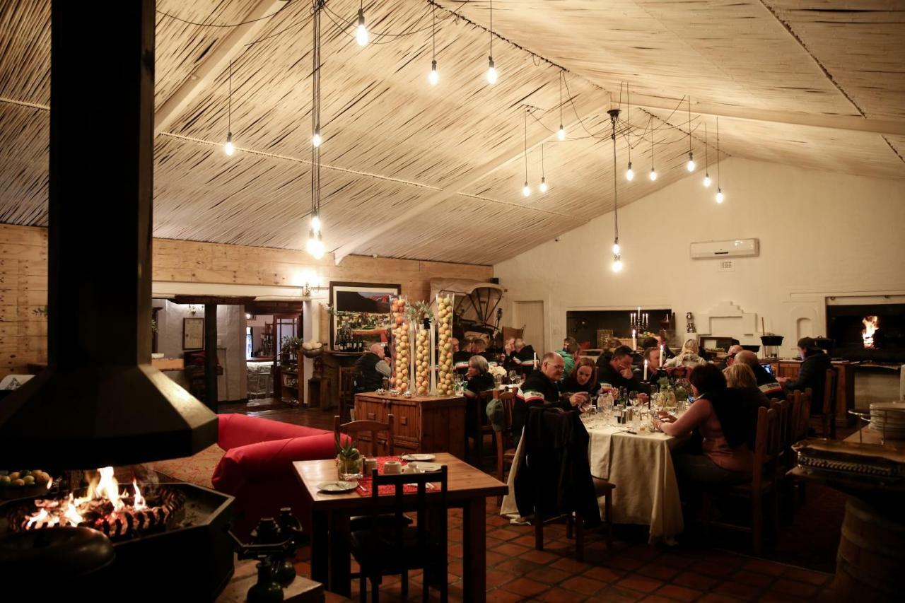De Opstal Country Lodge Oudtshoorn Eksteriør billede