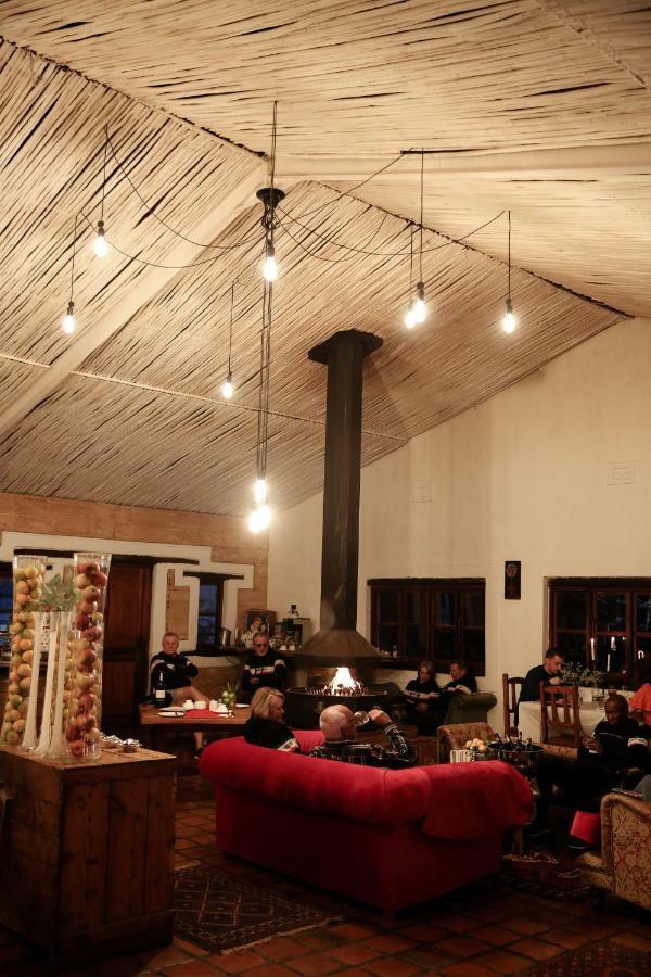 De Opstal Country Lodge Oudtshoorn Eksteriør billede